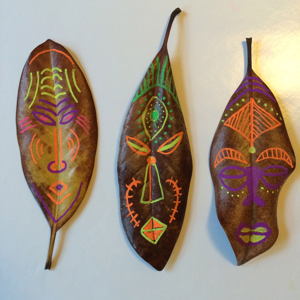 African Mask Leaves Colourful Minds