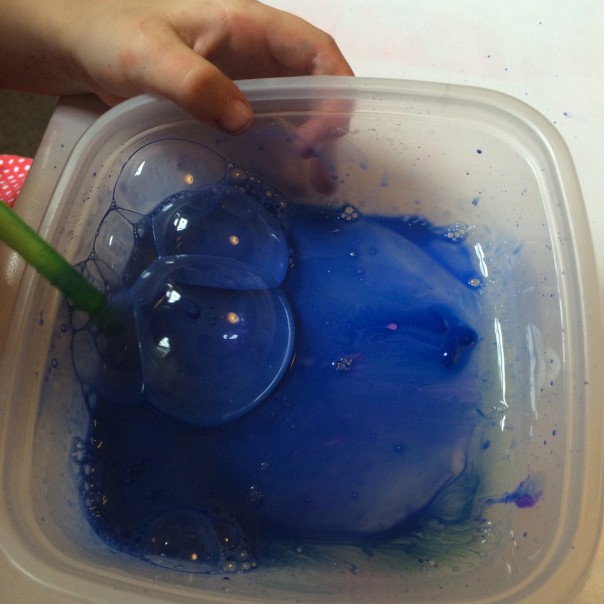 Bubble Painting | Colourful Minds
